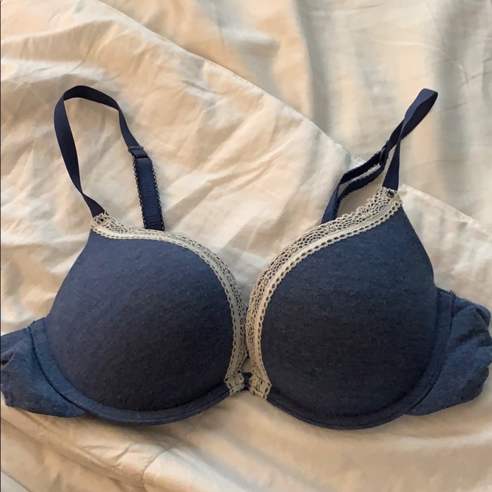 Tommy Hilfiger “The Glimpse Plunge” Bra